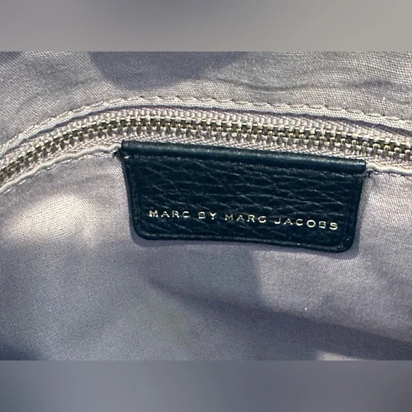 MARC BY MARC JACOBS Natasha Quilted Crossbody in Black Leather - Picture 8 of 10